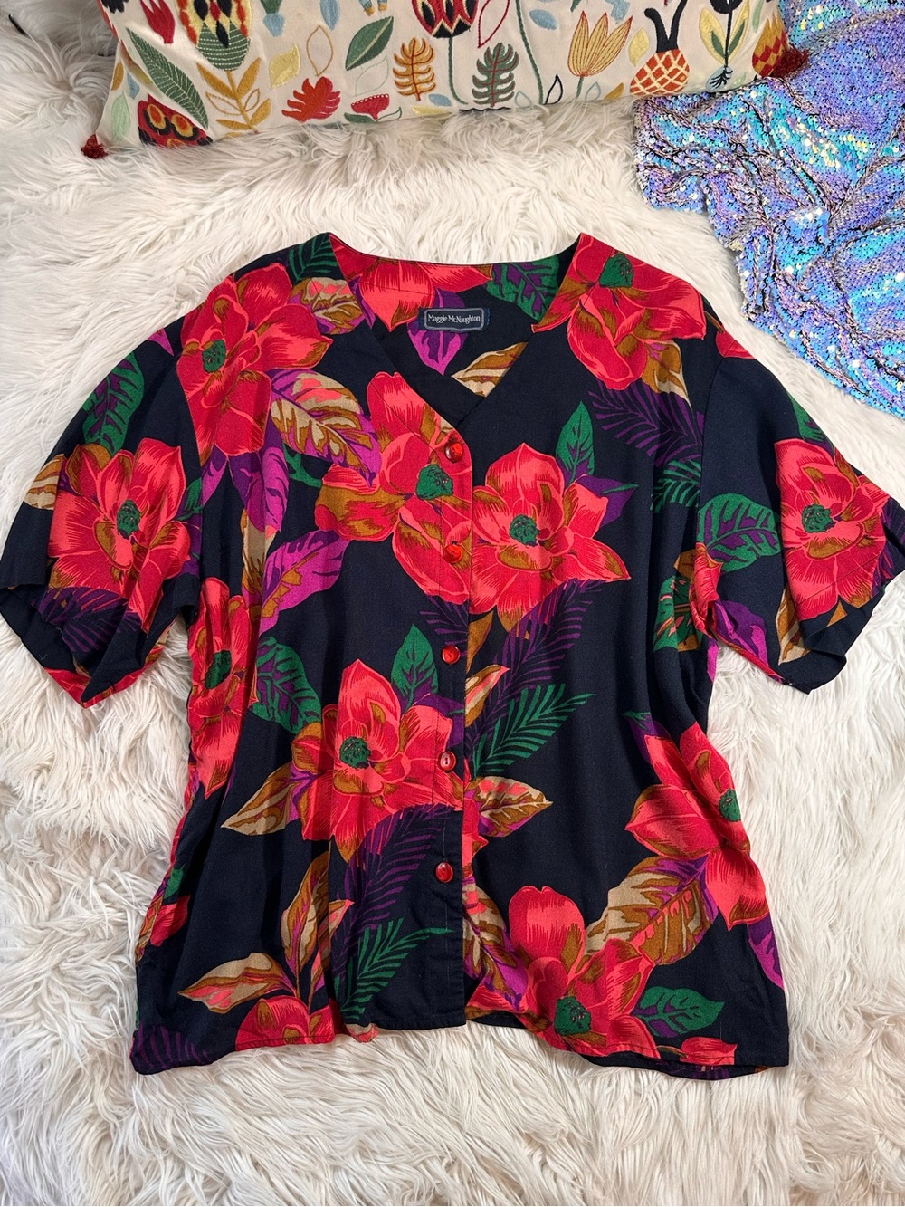 Maggie McNaughton • Vintage Floral Short Sleeve Button Up Shirt
